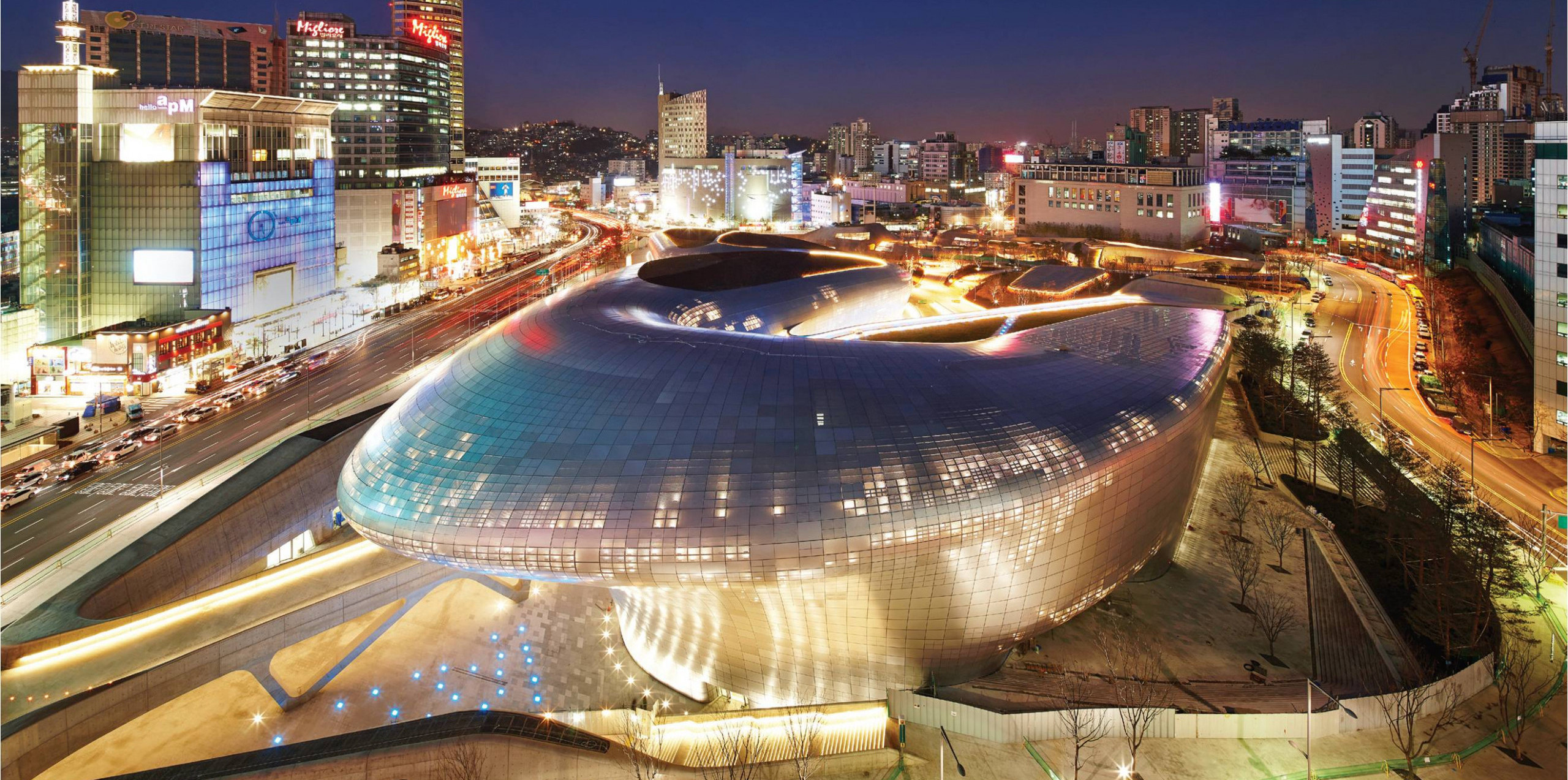 Dongdaemun Design Plaza is one of Korea’s most recognizable free-form structures.
