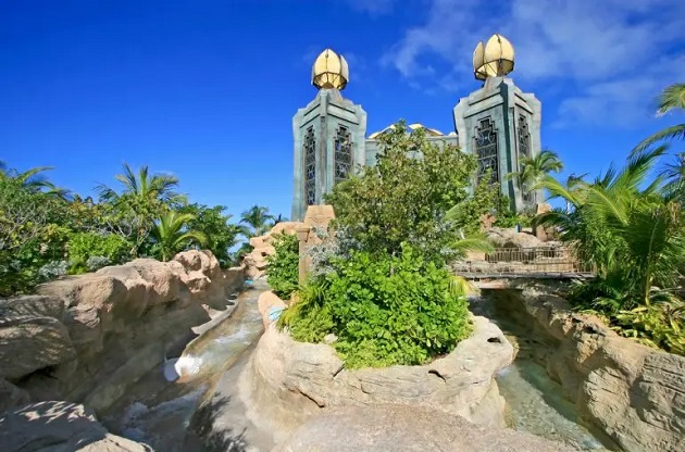 The Aquaventure Water Park is the world’s largest.