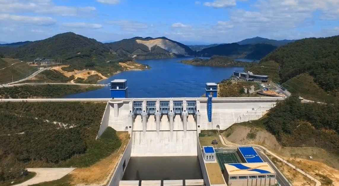 The Yeongju Dam in Korea serves multiple purposes at once: It generates electricity, controls floods, and provides a steady water supply.