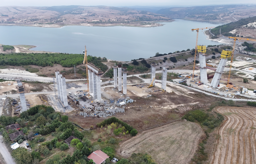 Construction begins on new cable-stayed bridge along the Nakkaş-Başakşehir section of the Northern Marmara Motorway in Turkiye