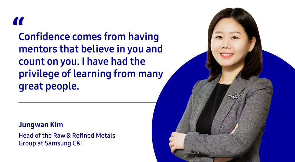 An image of Jungwan Kim, recipient of the 2025 Samsung C&T Best T&I Employee Award, stands with her arms crossed. Next to the image is a graphic with text quoting Kim that reads, “Confidence comes from having mentors that believe in you and count on you. I have had the privilege of learning from many great people.”