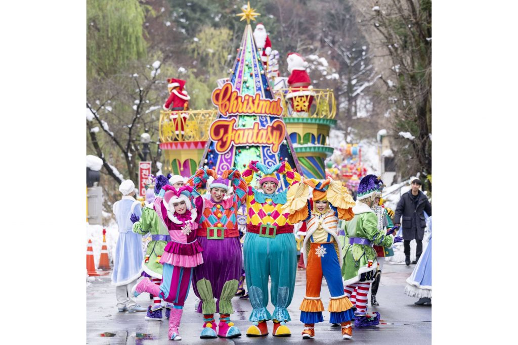 크리스마스 판타지 '블링블링 X-Mas 퍼레이드' 공연