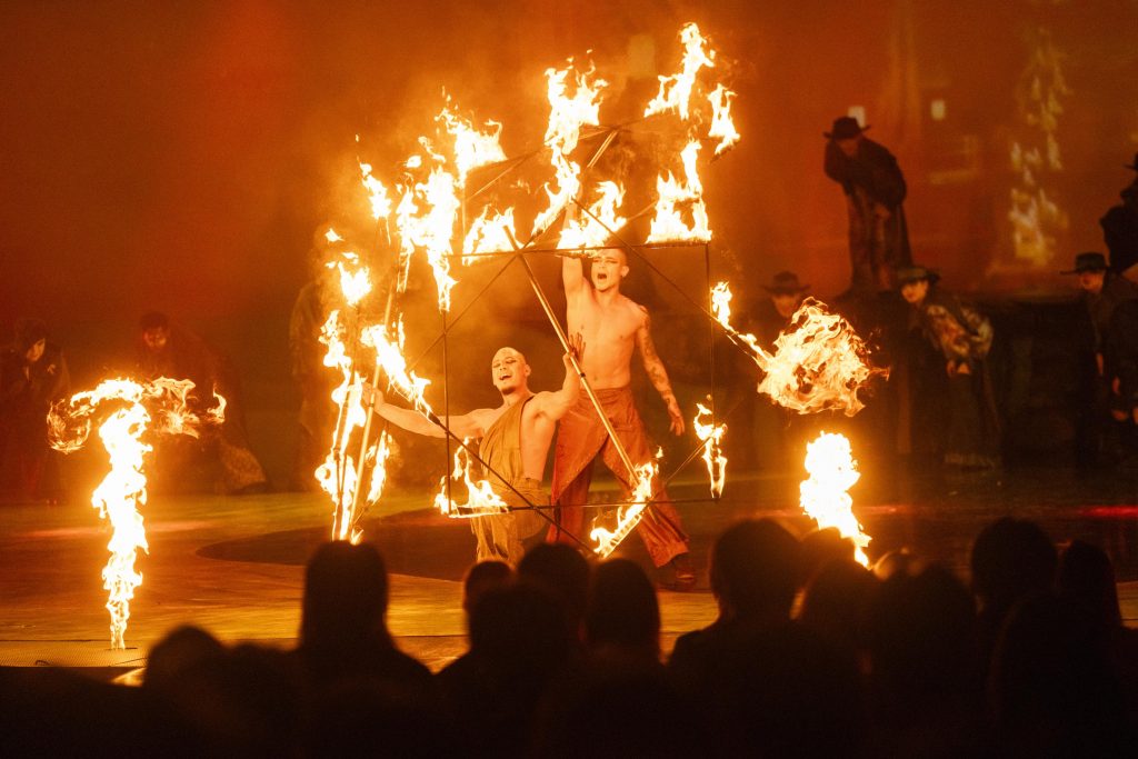 에버랜드 스페셜 불꽃쇼 '빛의 수호자들'