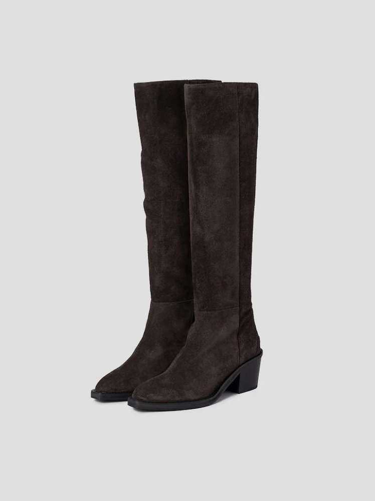 Juun.J Slouchy Long Brown boots