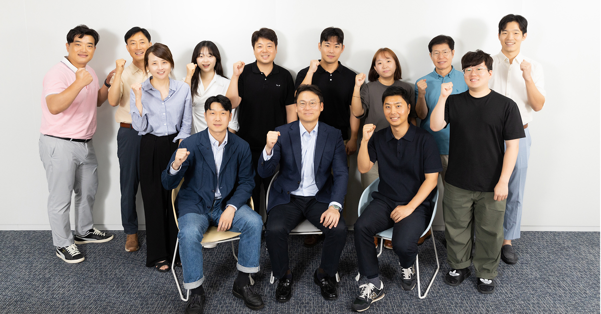 Samsung C&T’s Mining Materials Group team members gathered at the Seoul office for a group photo, representing the Trading & Investment Group’s global mining operations.